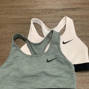 New never worn womens nike sports bras (grey and white)